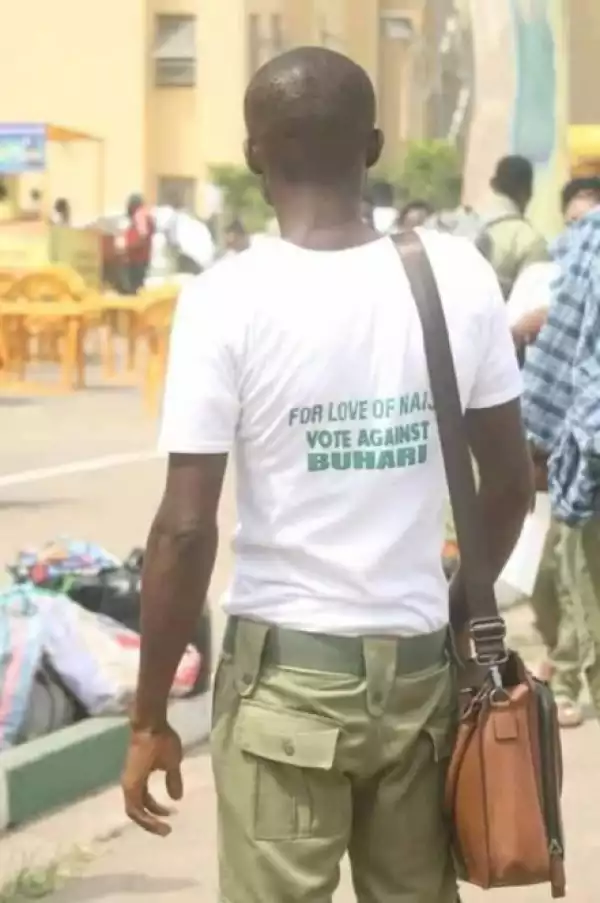 2019 Election: See What This Corper Wore That Got Nigerians Talking (Photo)